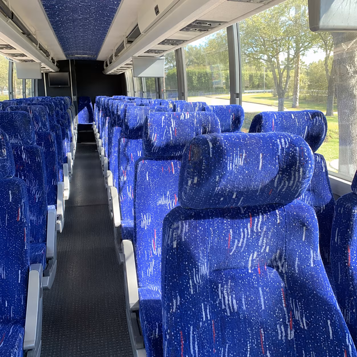 arrange transportation for your next convention or trade show 3