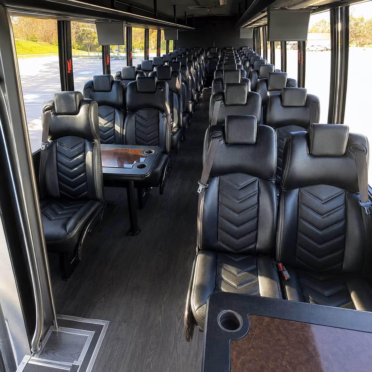 minibuses and party buses for pacific amphitheatre concert season