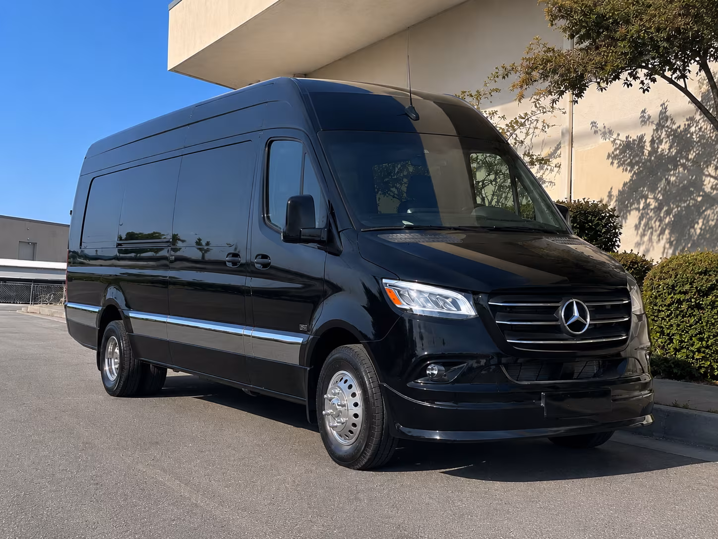 sprinter vans and small buses for intimate tustin prom groups