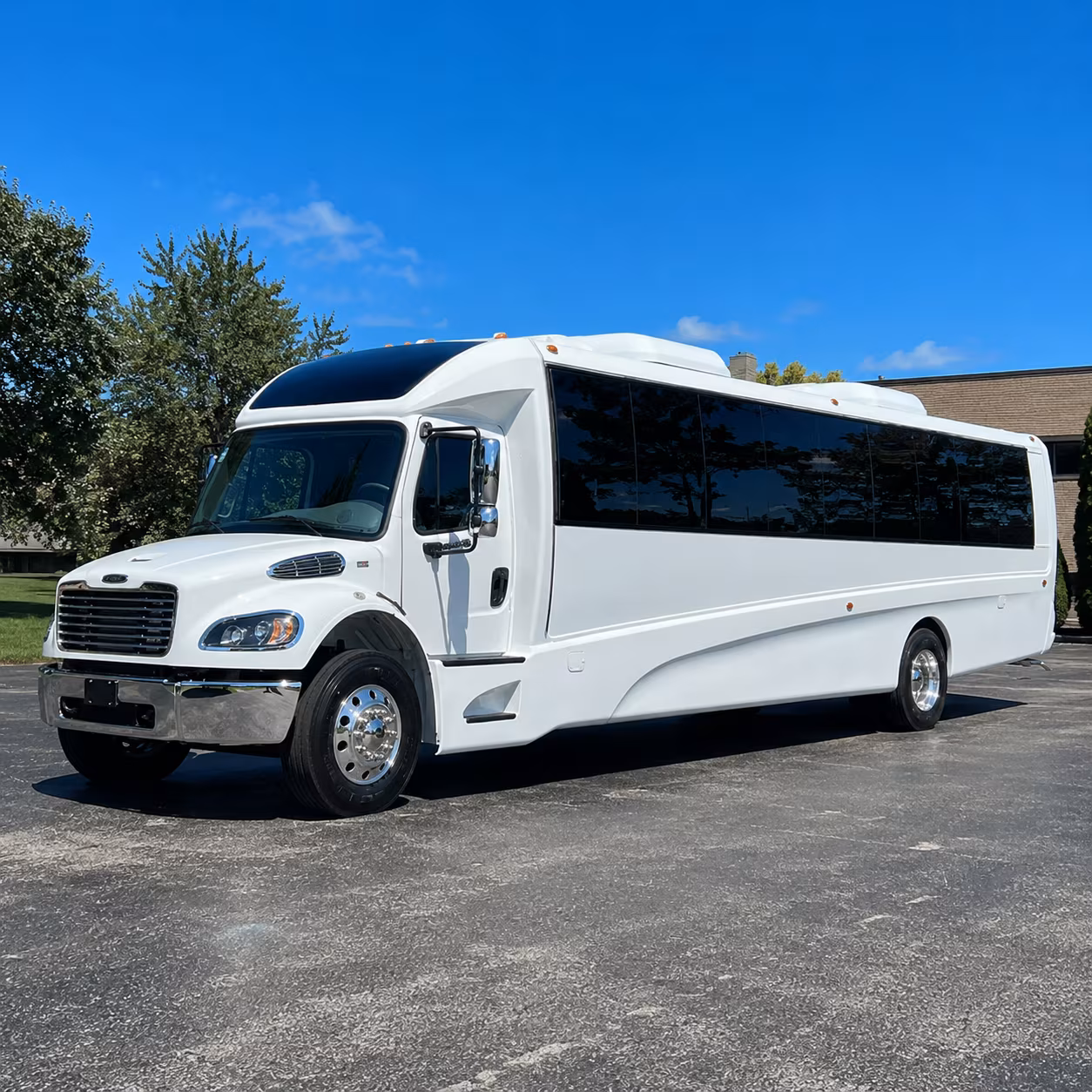tustin 35 passenger minibus